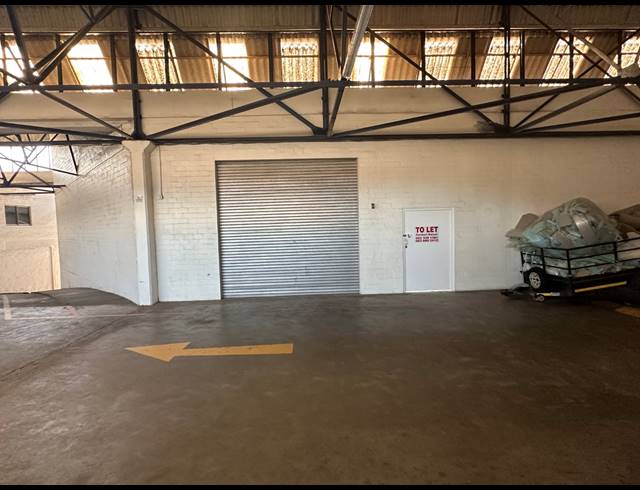 640M² WAREHOUSE TO LET IN PAARDEN EILAND